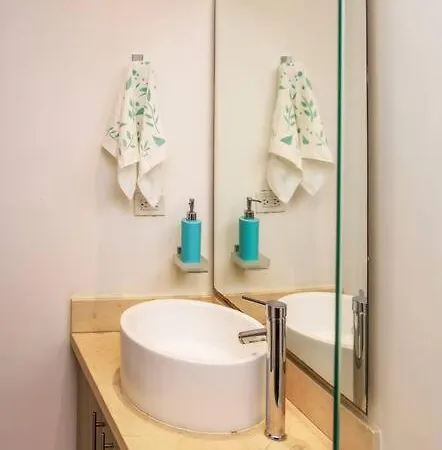 Modern And Comfy Near To Historical Downtown Apartamento *